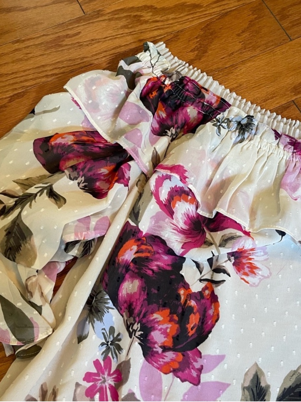 White House Black Market Floral Off Shoulder Ruffle Blouse Size L - Picture 11 of 13